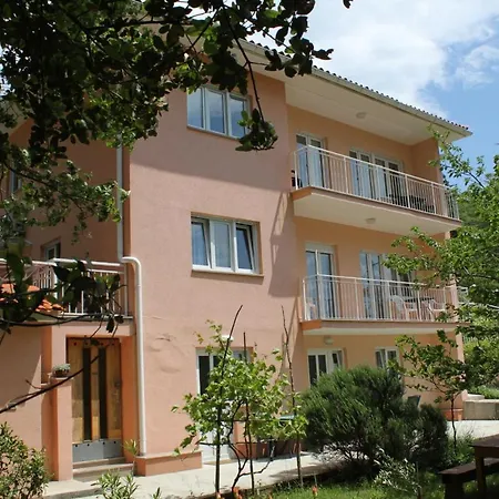 2327c * Mošćenička Draga