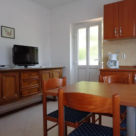 2327c Mošćenička Draga