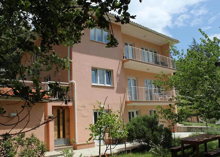 2327c * Moscenicka Draga